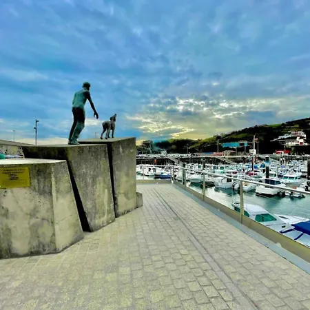 דירה Amuma Justina Etxea , En Casco Antiguo ברמאו